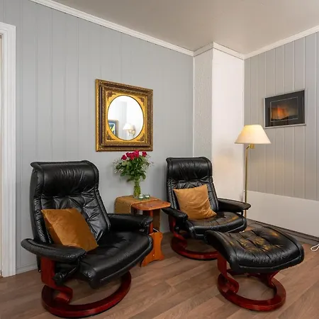 West-end Leilighet *