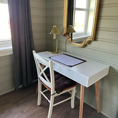 West-end Apartment